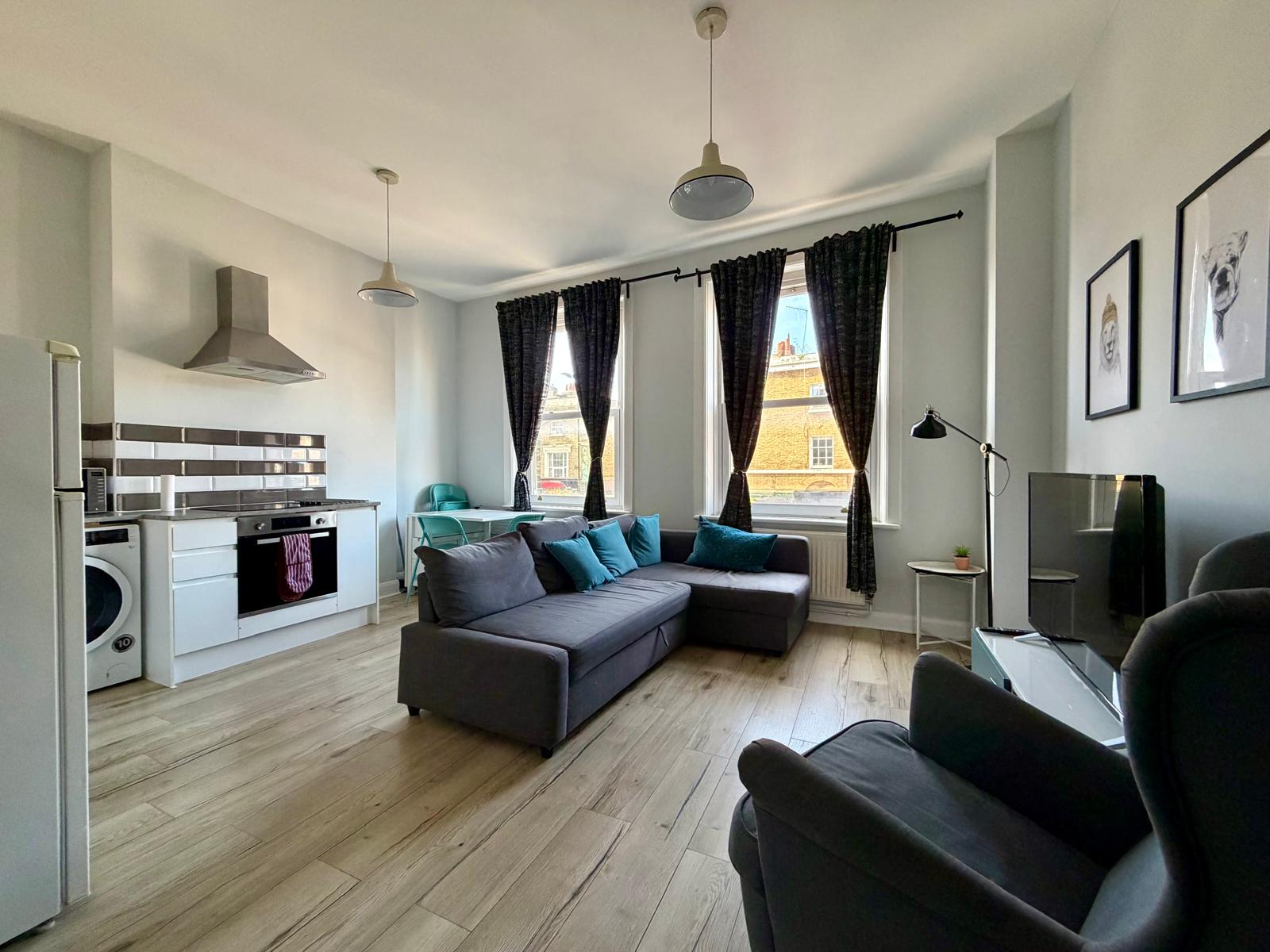 Modern 1-Bedroom Fully Furnished Flat | Denmark Hill, SE5