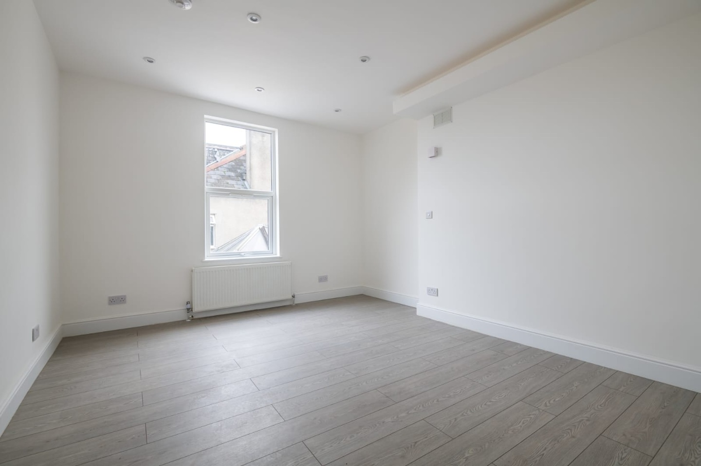Newly Refurbished Studio Flat to Rent – Moyser Road, SW16