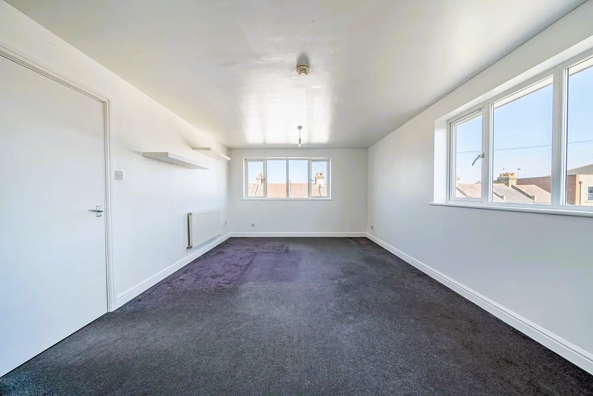 1 Bedroom Flat to Rent – Miles Road, CR4