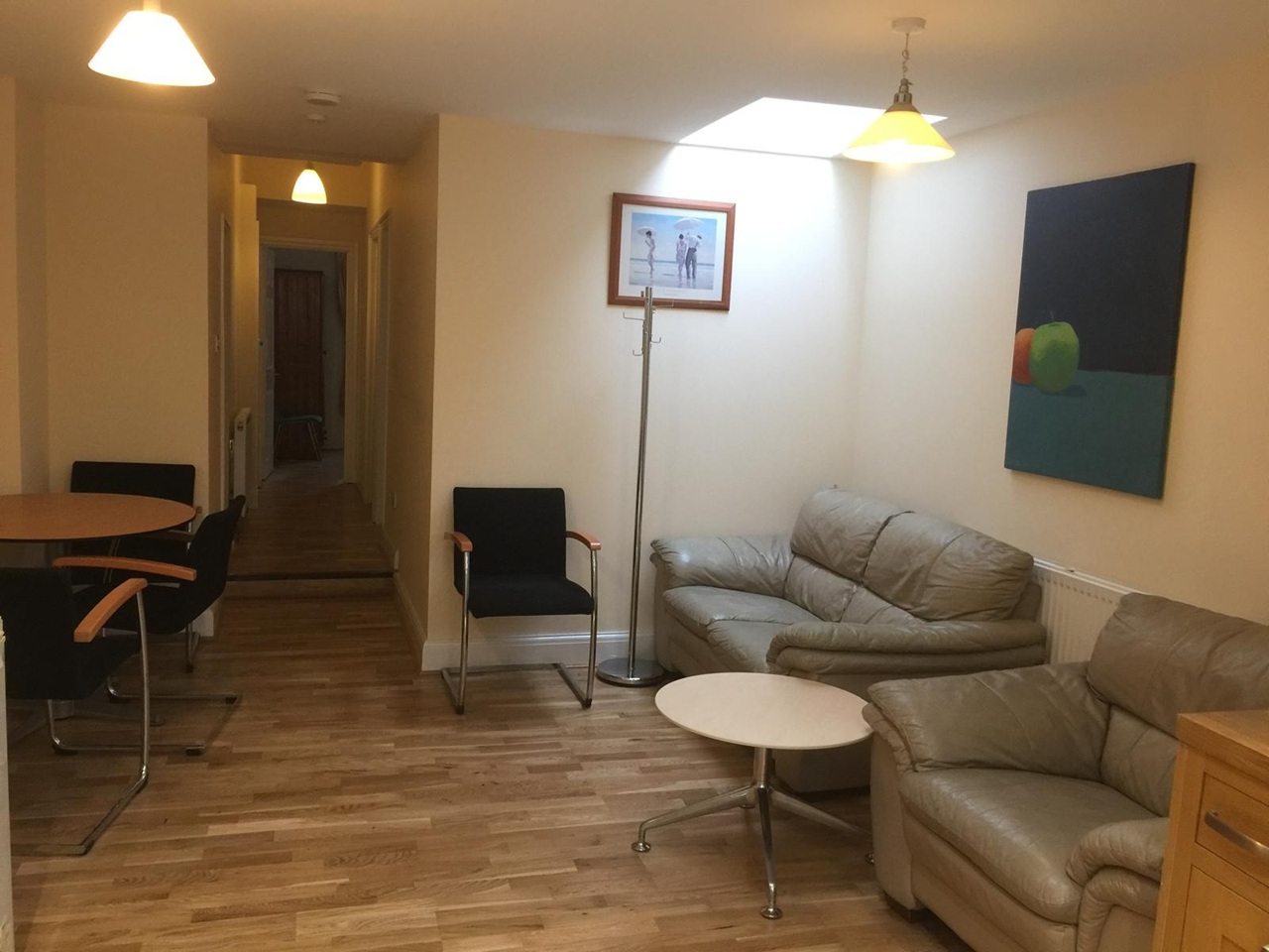 Spacious Furnished Double Room in Shared Flat – Durnsford Road, SW19