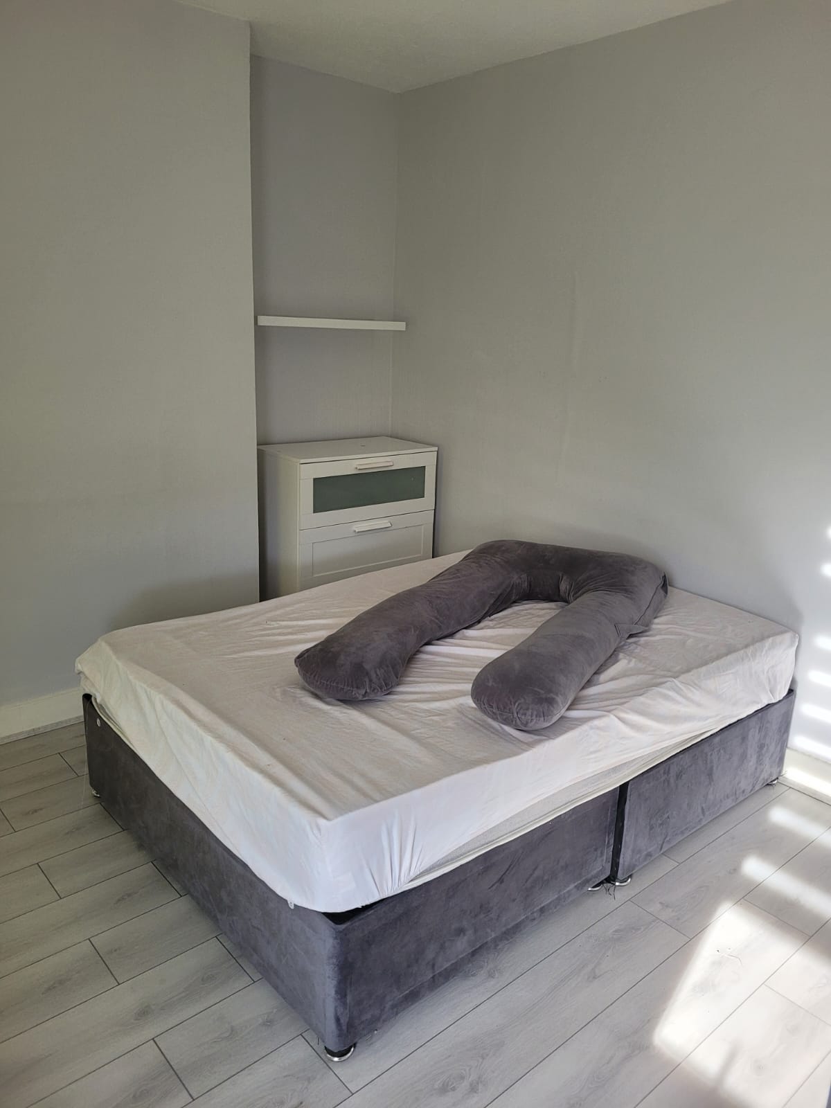 Fully Furnished Room in Shared House – Woodside Green, SE25
