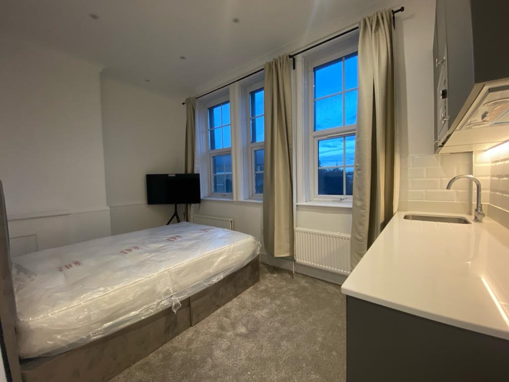 Spacious All-Bills-Inclusive Studio Flat in the Heart of Wandsworth – Available 1st March 2026