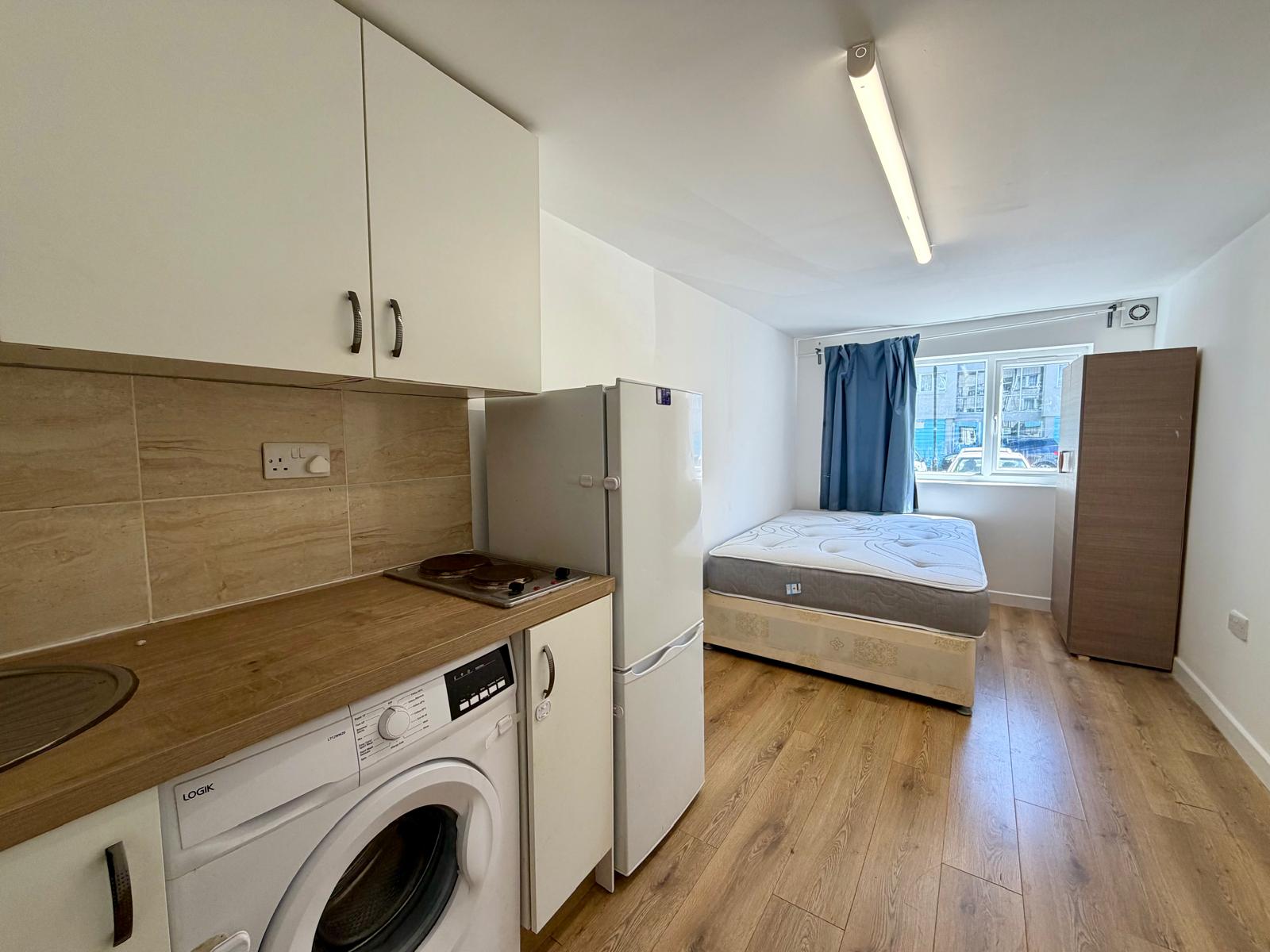 Studio Flat to Rent – Shropshire Close, CR4
