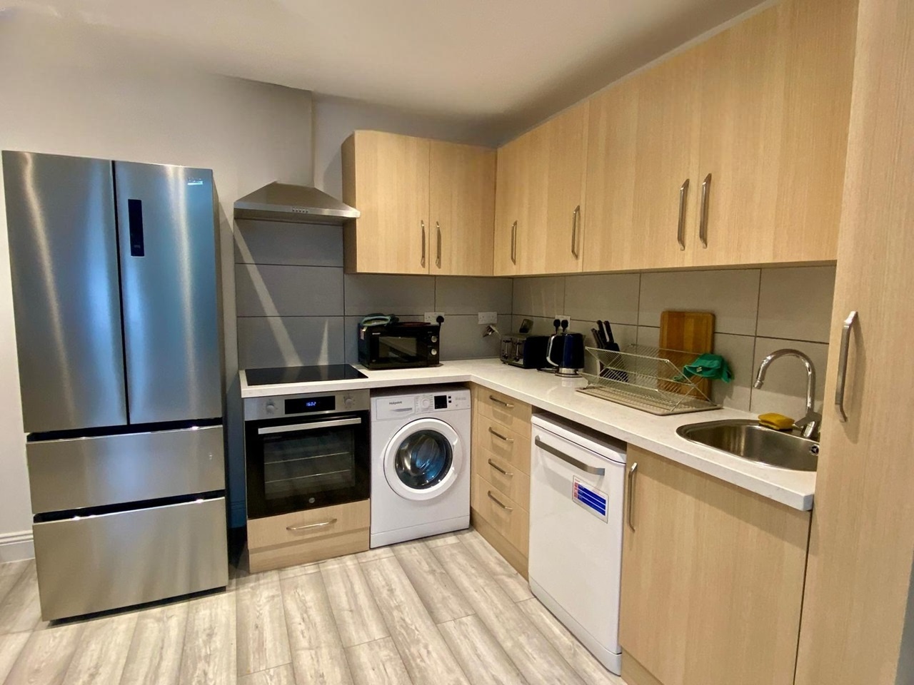 Spacious Fully Furnished Ground Floor One-Bedroom Flat, Carslake Road, SW15