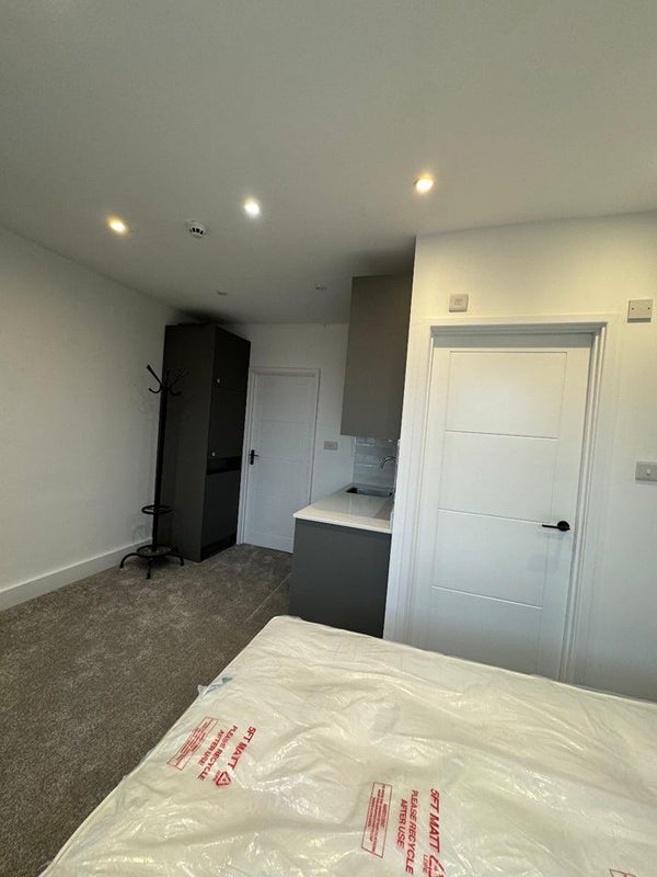 Charming Studio Flat in Central Wandsworth – Available 1st May 2026