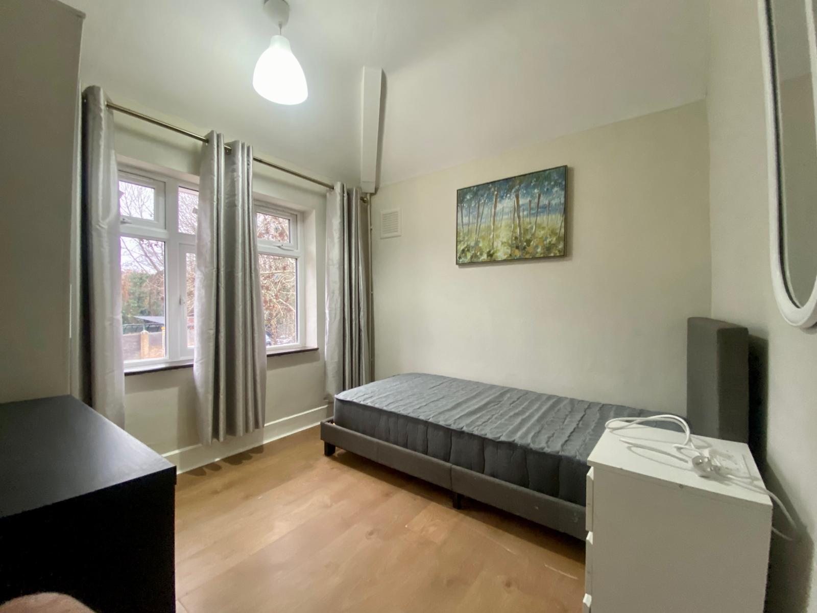 Spacious Single Room in Friendly Shared House – Norbury Avenue, SW16