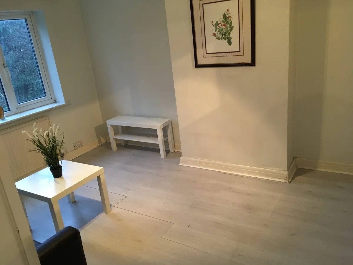 Spacious 1-Bedroom First-Floor Flat, Langdale Gardens, UB6
